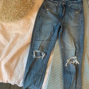 American Eagle Mom Jeans size 6